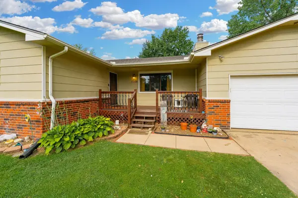 1109 N Burrows, Belle Plaine, KS 67013
