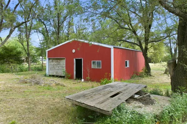 8901 S Exposition St, Haysville, KS 67060-7905