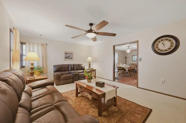 605 N Willow Dr, Derby, KS 67037