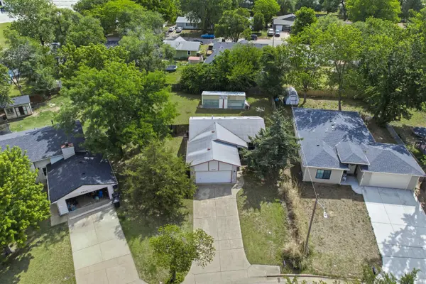 6538 N Longmont St, Park City, KS 67219