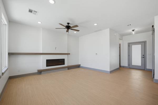 602 Elmwood St, Park City, KS 67147-1124
