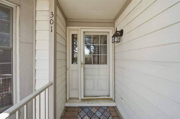 8018 E Woodspring Way, Wichita, KS 67226