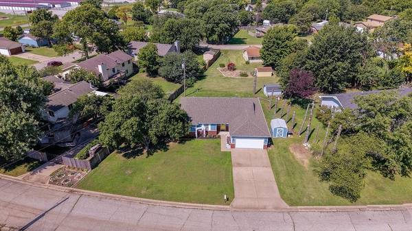 1 Lomond Terrace, Winfield, KS 67156