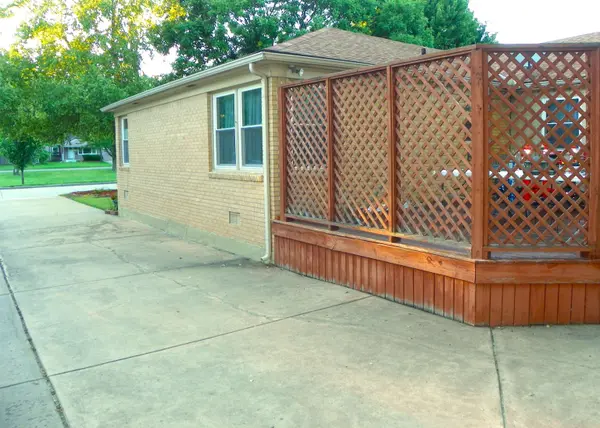 214 N Brookside Parkway, Wichita, KS 67208-4409
