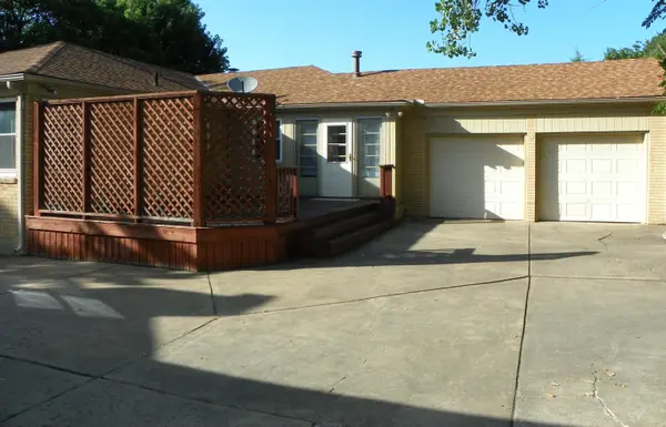 214 N Brookside Parkway, Wichita, KS 67208-4409