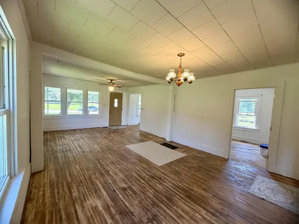 1301 N Main St, Eureka, KS 67045
