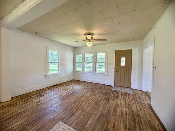 1301 N Main St, Eureka, KS 67045