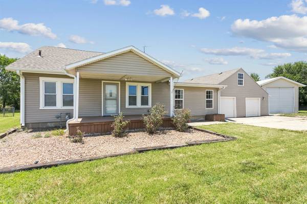 1531 N Prairie Creek, Andover, KS 67002