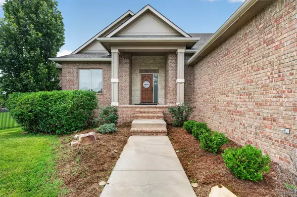 1009 E Rosemont, Andover, KS 67002