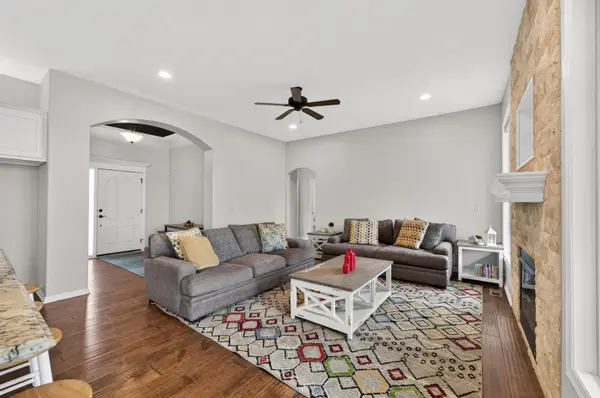 1009 E Rosemont, Andover, KS 67002