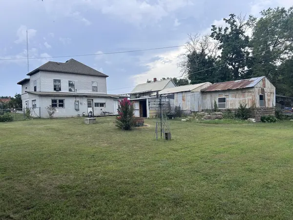 107 N Olive St, Leon, KS 67074