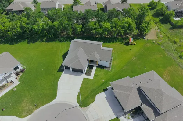 2501 N Emerald Ct, Andover, KS 67002