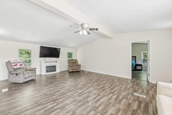 16775 SW Cherokee, Douglass, KS 67039