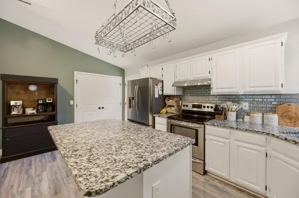 6156 N Sullivan Rd, Wichita, KS 67204