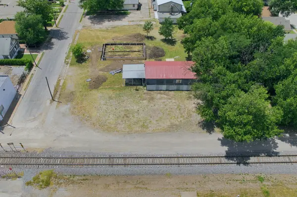 730 E Boston, Wichita, KS 67211