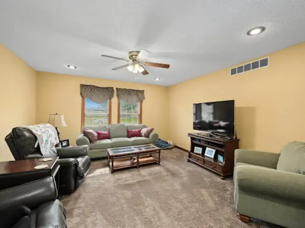 105 N Douglas Dr, Salina, KS 67401