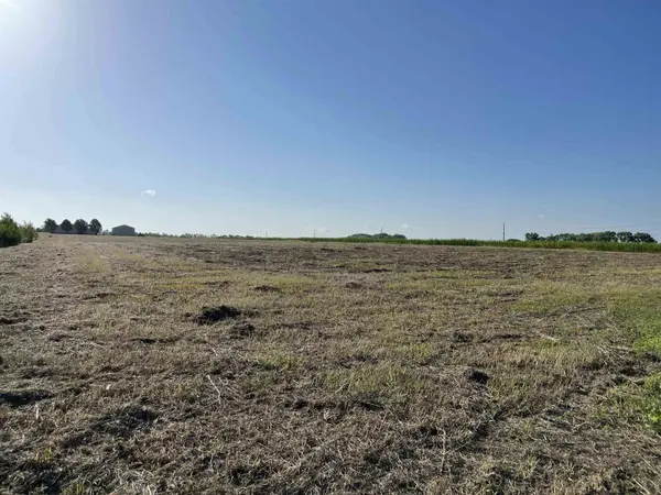 00000 SW County Line Rd, Rose Hill, KS 67133