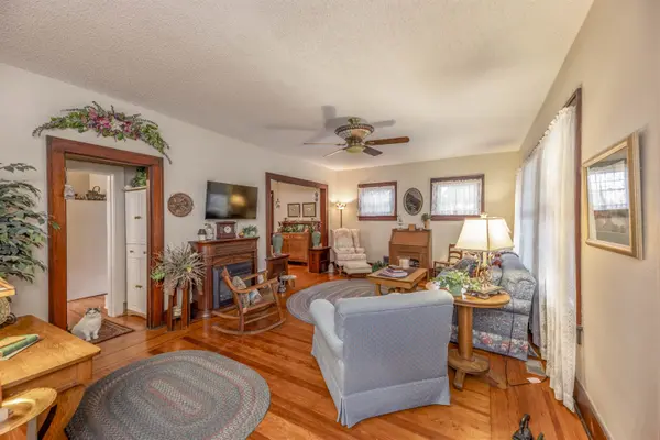 504 N Plum, Moline, KS 67353