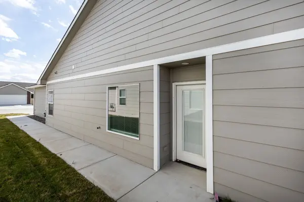 5407 N Colburn Ct, Bel Aire, KS 67220