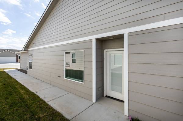 5407 N Colburn Ct, Bel Aire, KS 67220