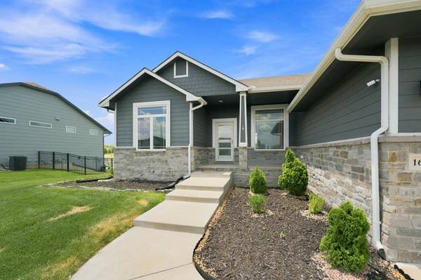 1601 N Blackstone, Wichita, KS 67235
