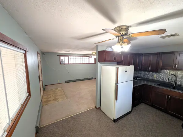 1206 N 8th St, Salina, KS 67401