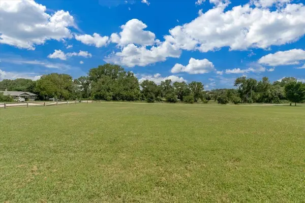 4934 S Mission Rd, Derby, KS 67037
