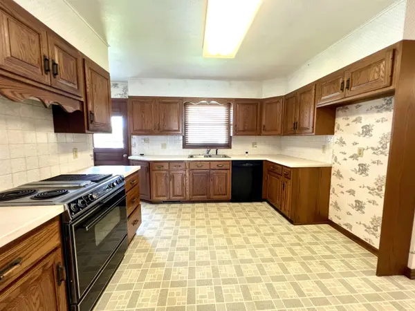 1015 N 10th, Arkansas City, KS 67005