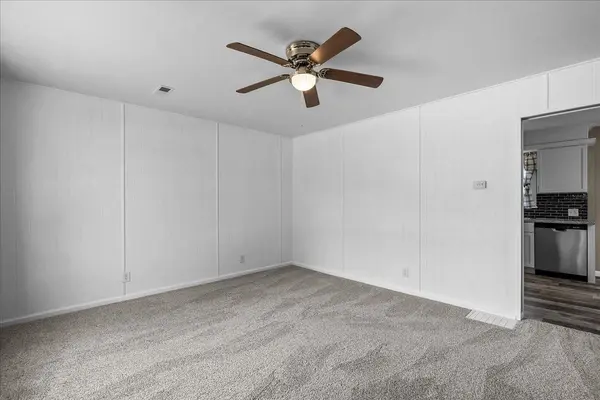 106 W Lewis St, Udall, KS 67146