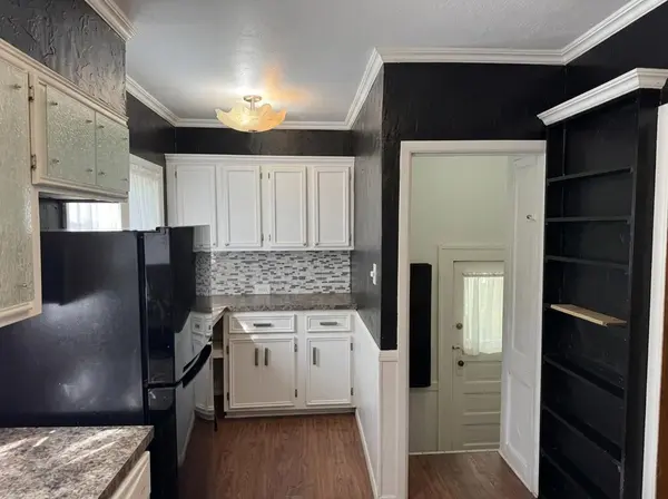 633 S Poplar, Wichita, KS 67211