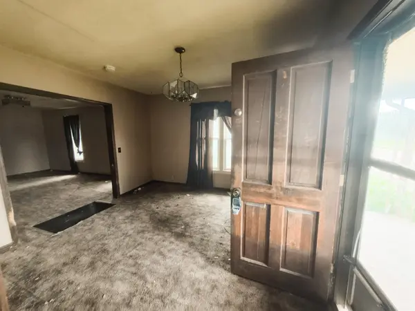 320 Center, Salina, KS 67401