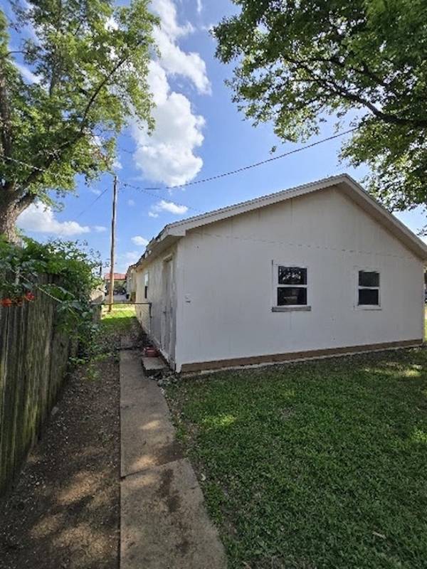 115 E 2nd, Moline, KS 67353