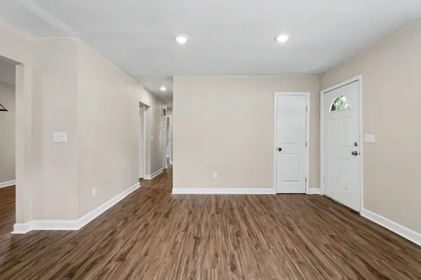 6515 N West Park View St, Park City, KS 67219-1354