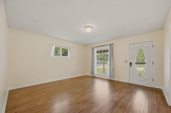 1442 N Prairie Lane, Derby, KS 67037