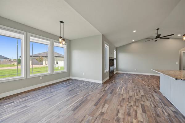 2744 Wet Stone Dr, Salina, KS 67401