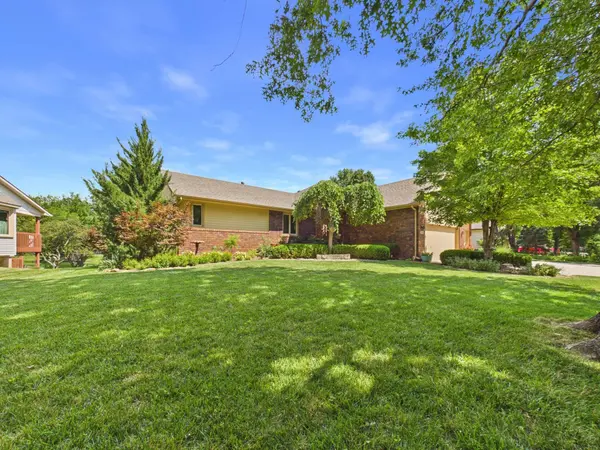 314 N Bay Country St, Wichita, KS 67235