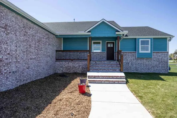 464 S Stoney Creek St, Clearwater, KS 67026