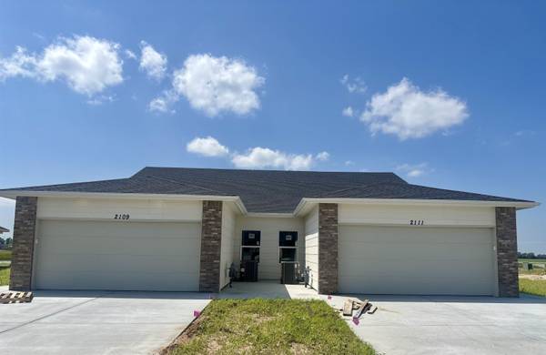 2109 N Melody Ln, Goddard, KS 67052