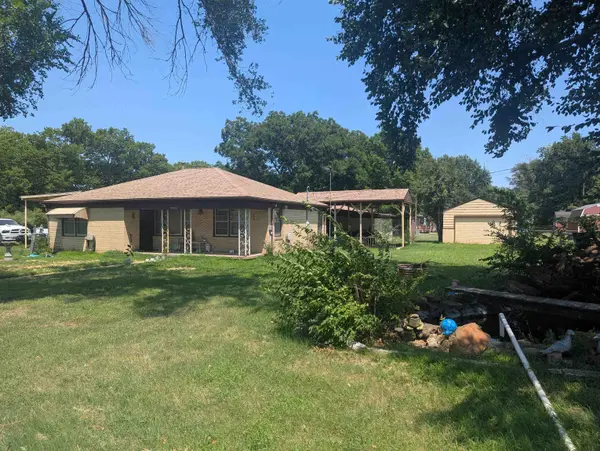 4954 N Sullivan, Wichita, KS 67204