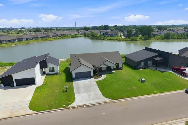 506 S Sweetwater Rd, Maize, KS 67101