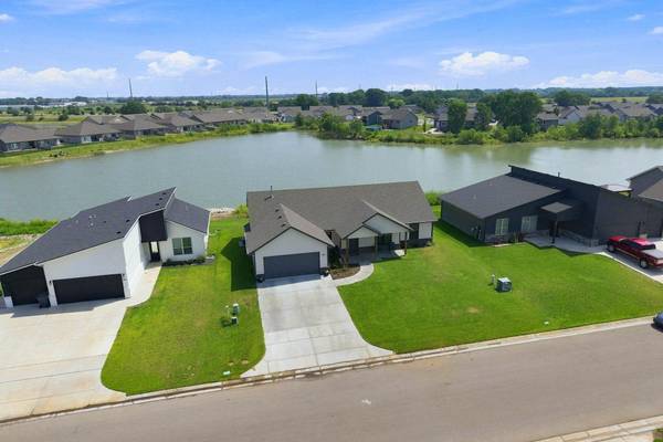 506 S Sweetwater Rd, Maize, KS 67101