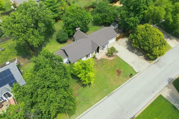608 E Meadow Rd, El Dorado, KS 67042