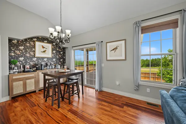 2108 Brookefield Dr, Salina, KS 67401