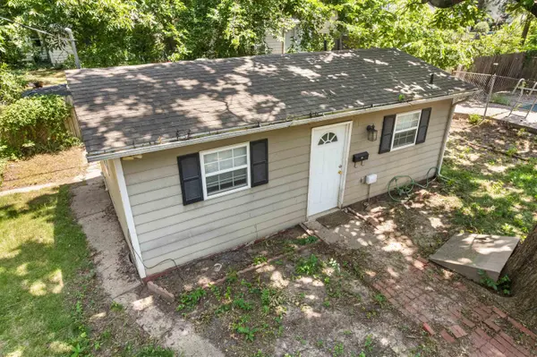 712 S Terrace Dr, Wichita, KS 67218