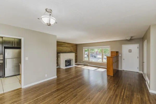 239 S Parkwood, Wichita, KS 67218