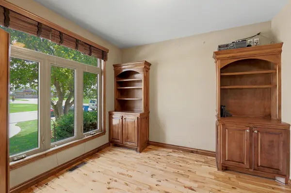 113 N Hibiscus St, Garden Plain, KS 67050