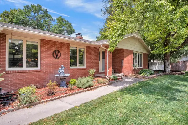3 Sycamore Ct, Newton, KS 67114