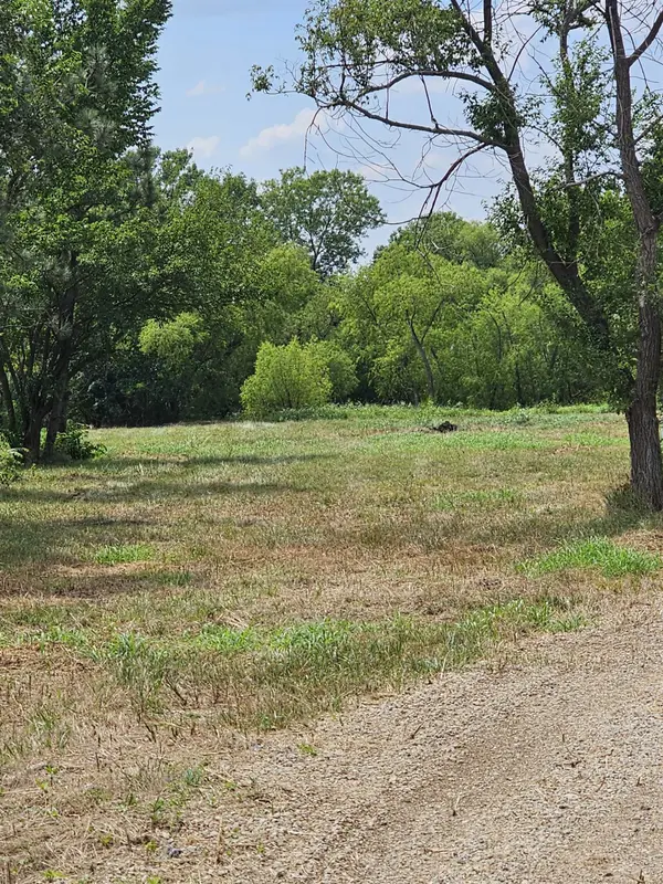 9769 SE Marks Point, Leon, KS 67074