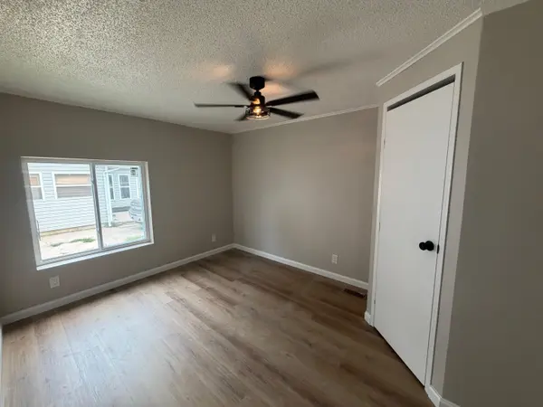 400 W 5th St, Sedgwick, KS 67135