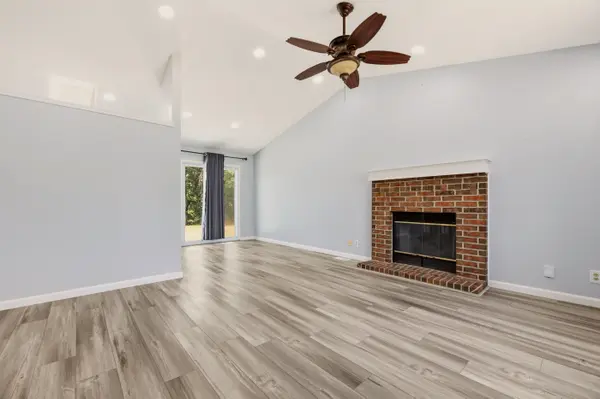 2530 N Beacon Hill St, Wichita, KS 67220